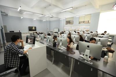 立足地方服務需求，鄭州升達經貿管理學院強化“經管+信息技術”融合優勢